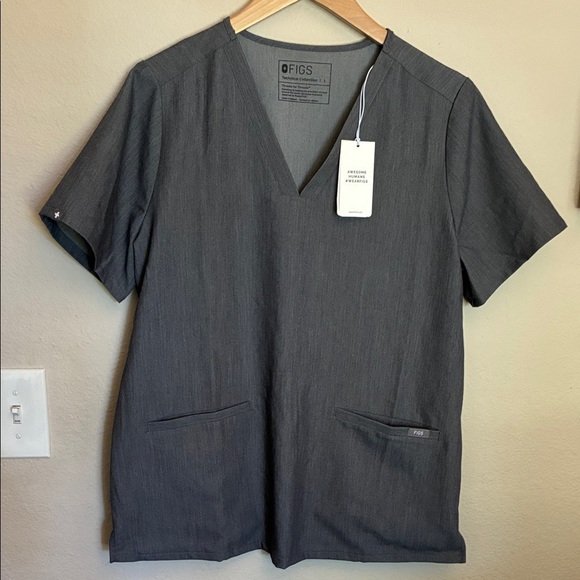FIGS Gray Charcoal Top size L NWT - Picture 1 of 5